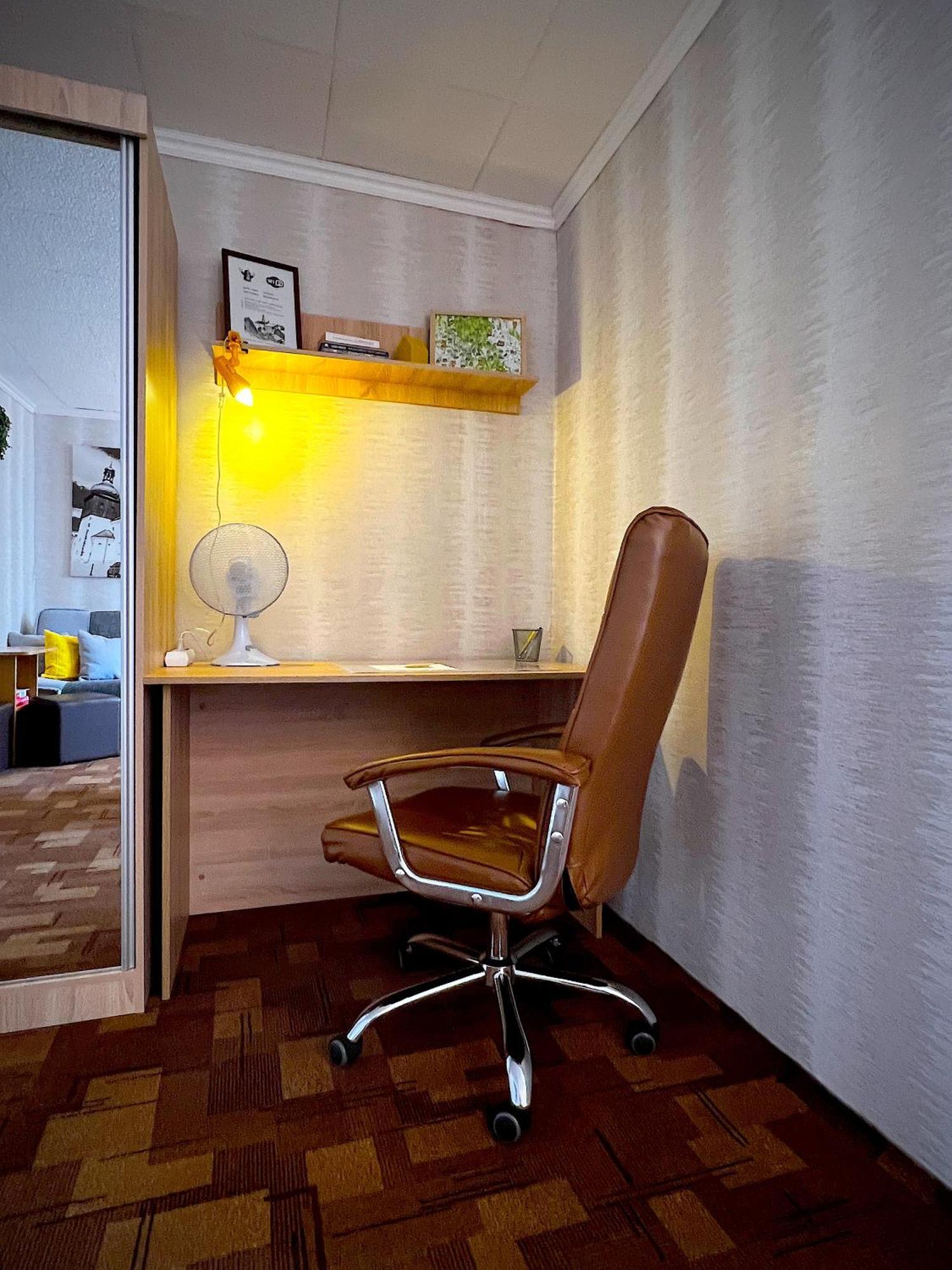 Pod Nachodskym Zamkem Apartment Luaran gambar